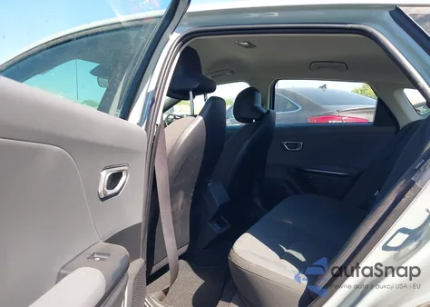 2025 Kia K4 Lxs from USA, damaged, VIN 3KPFT4DE7SE175130